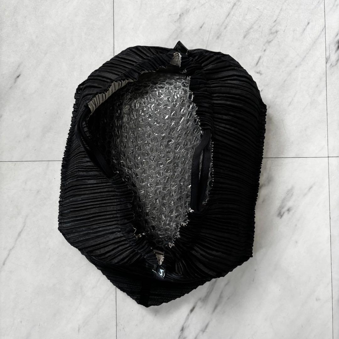 ＊未使用＊ ISSEY MIYAKE / イッセイミヤケ プリーツ トートバッグ