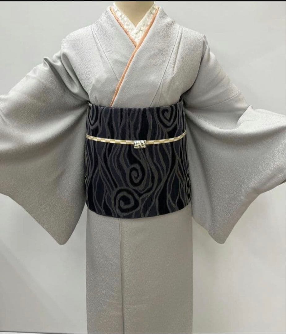 【超希少トールサイズ】正絹 色無地 グレー 花唐草 裄70 身丈173.5