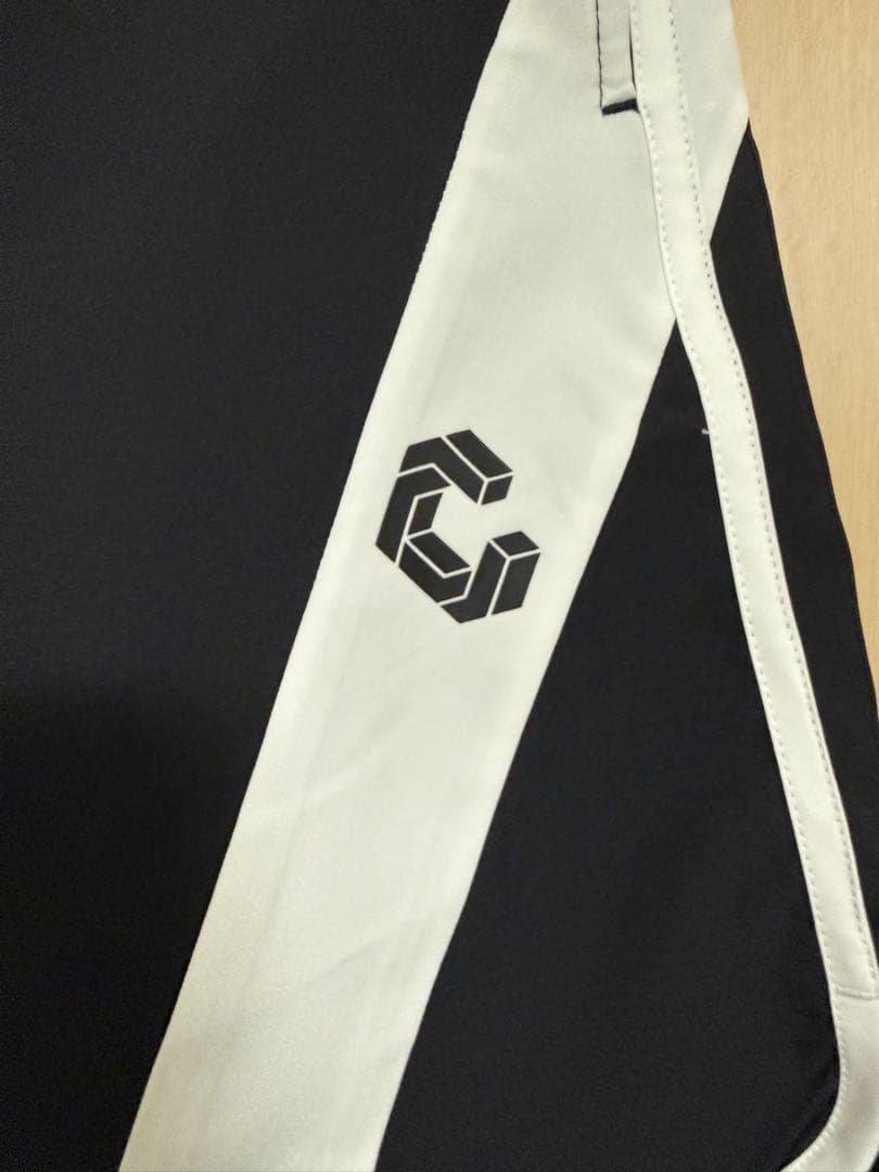 【OM】CRONOS サイドストライプ ショートパンツ ブラック