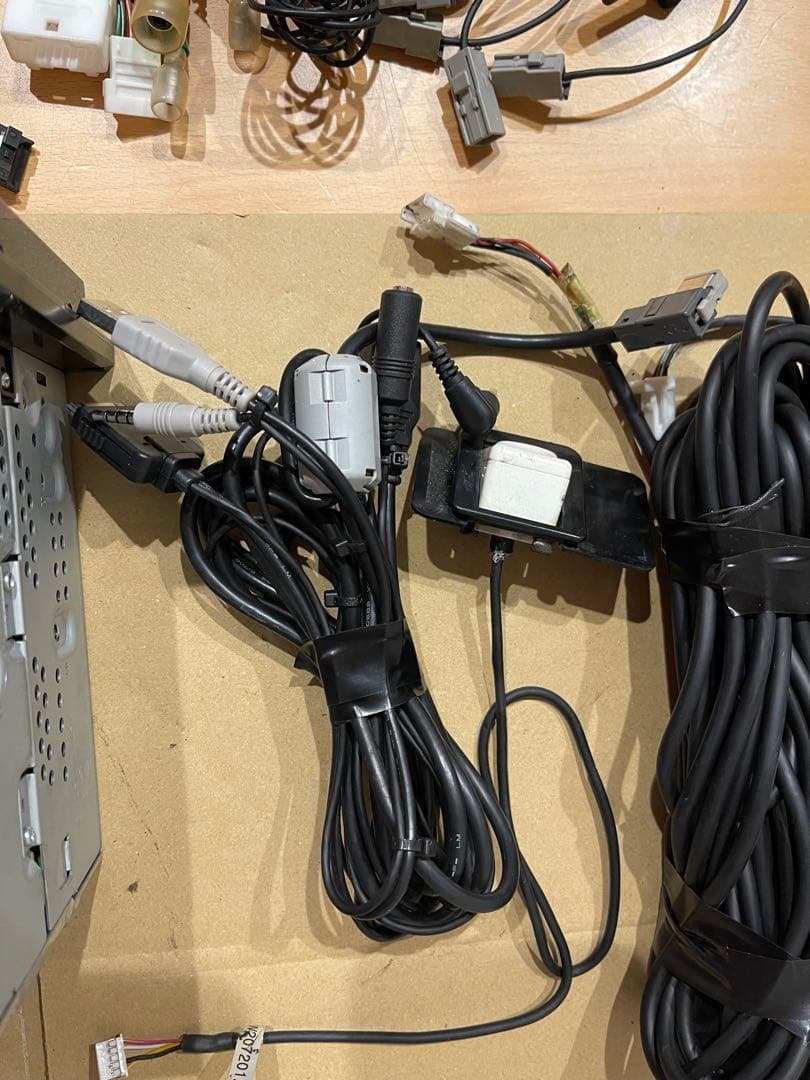 ALPINEアルパイン700Wプリウス30またはその他の車種2017年の地図{P