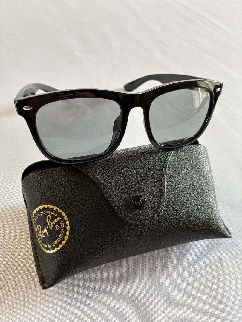 レイバン　サングラス　RB4260D 幅広目　大きいサイズ57 幅広だから安心