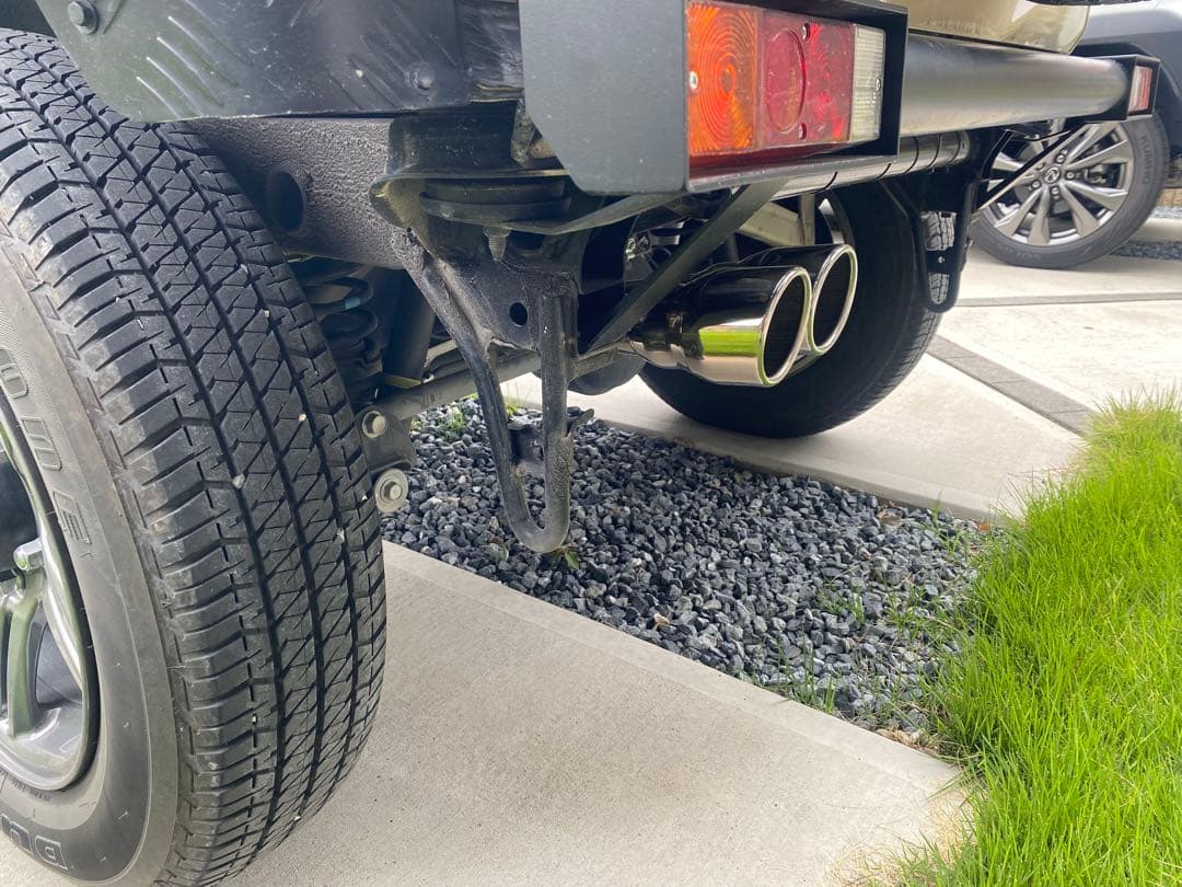 ジムニー　jb64 Wirus Win ツインマフラー