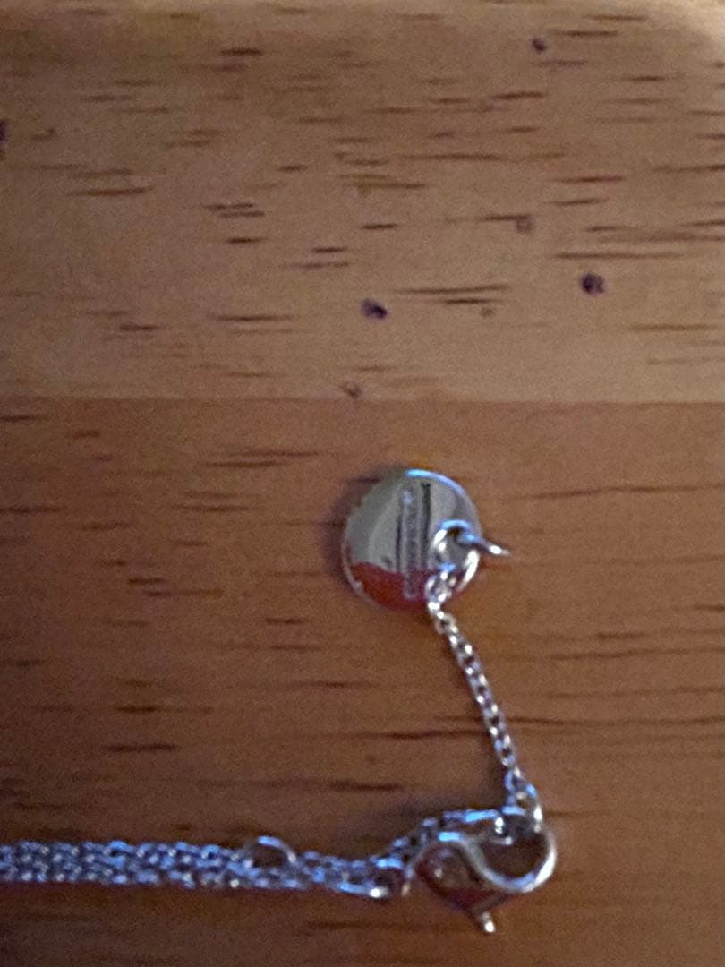 キティSwarovski ハート型クリスタルネックレス