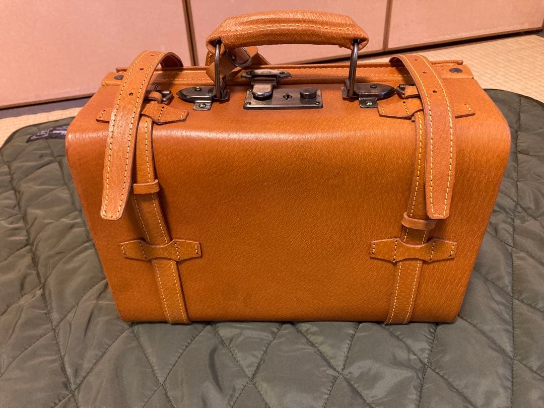 【未使用品】非売品　スヌーピー　レザートランク　　小