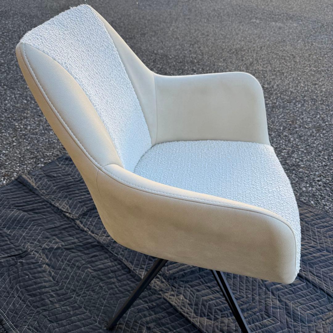 ①アルモニア ダイニングチェア 椅子　回転式　一脚 ラウンジチェア