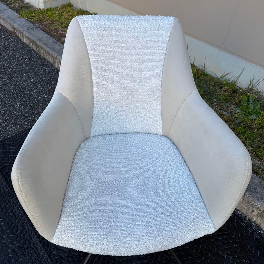 ①アルモニア ダイニングチェア 椅子　回転式　一脚 ラウンジチェア