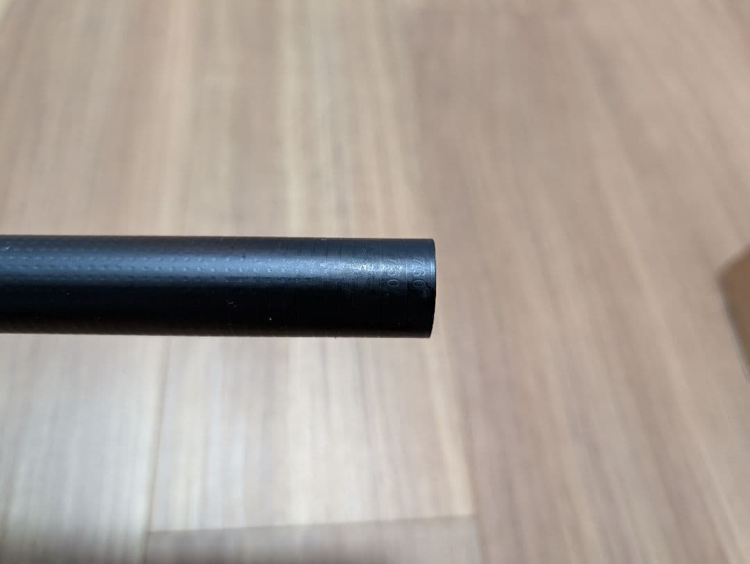 OneUp Carbon Handlebar 35mmライズ 760mm幅