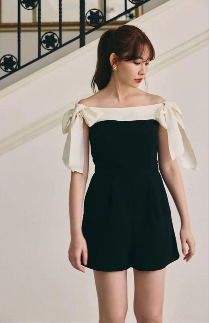 サロペット・オーバーオール・オールインワン herlipto Two-Tone Ribbon Romper