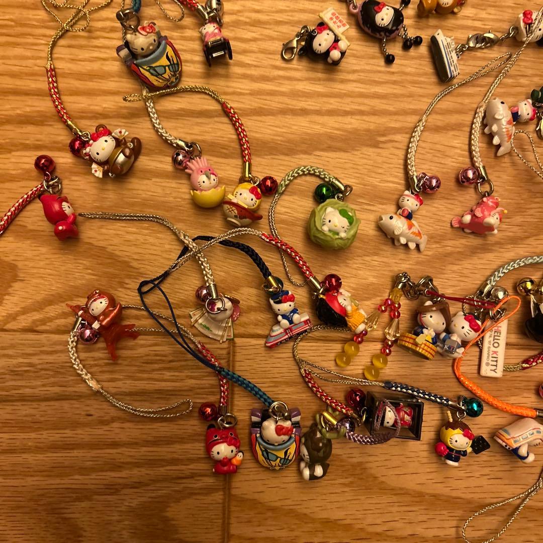ご当地キティまとめうり70個 キーホルダー キーチェーン
