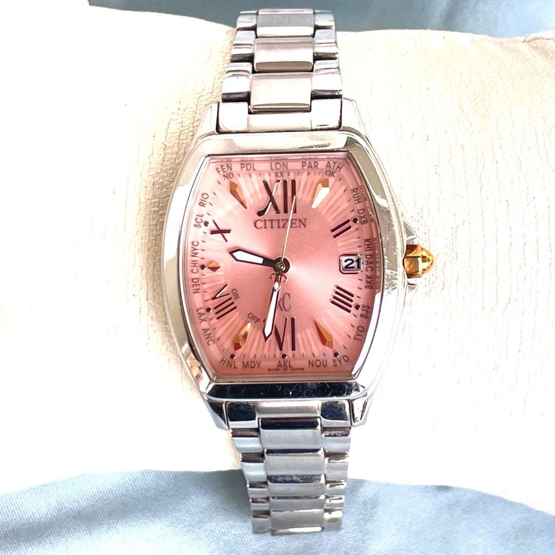 美品❣シチズンクロスシーｘC　ピンク文字盤 希少なトノー型ハッピーフライト　稼働