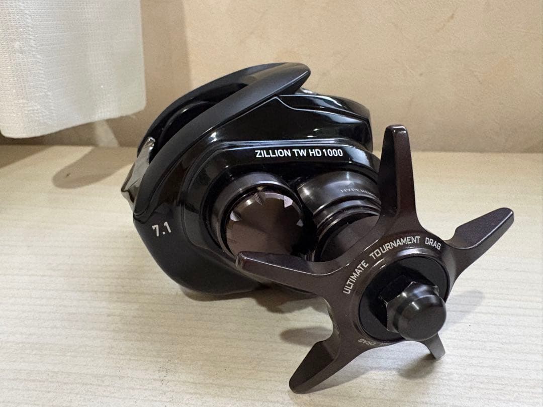★☆ダイワ　22ジリオンTW HD 1000 H ボディ　超美品