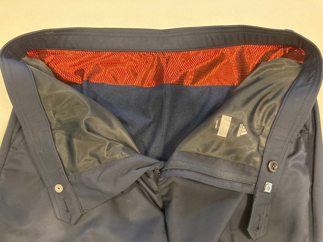 アディダス　セットアップスーツ　　ストレッチ素材　ネイビーカラー　☆美品☆