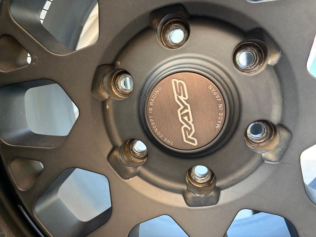 お*ー様 レイズ　チームデイトナM9 ブラックエディション　ハイラックス