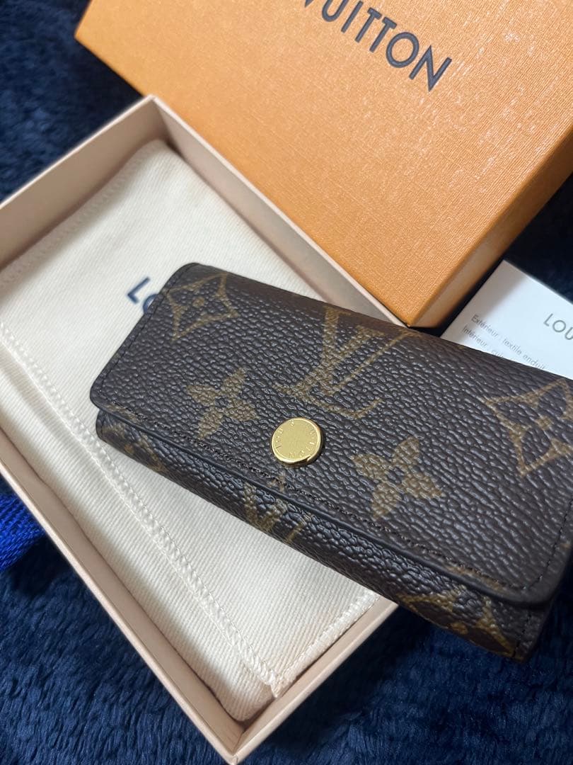 ルイヴィトン モノグラム　キーケース 4 ブルー