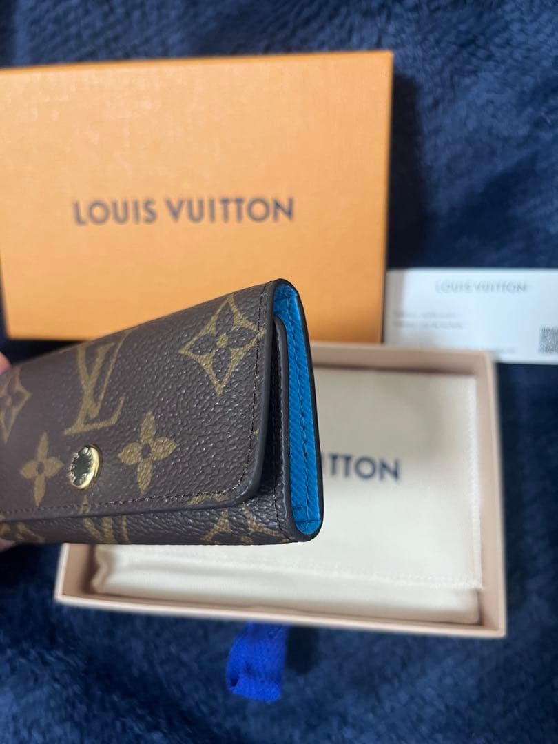 ルイヴィトン モノグラム　キーケース 4 ブルー
