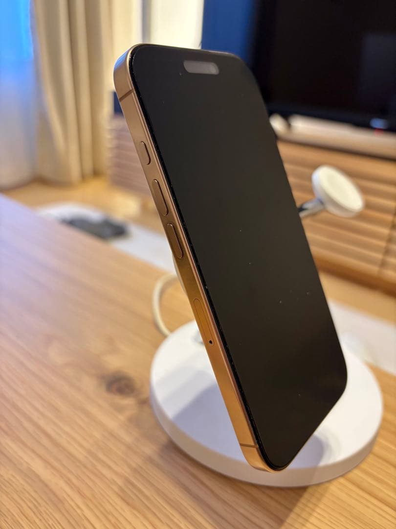 美品iPhone16 Pro 128GB デザートチタニウム