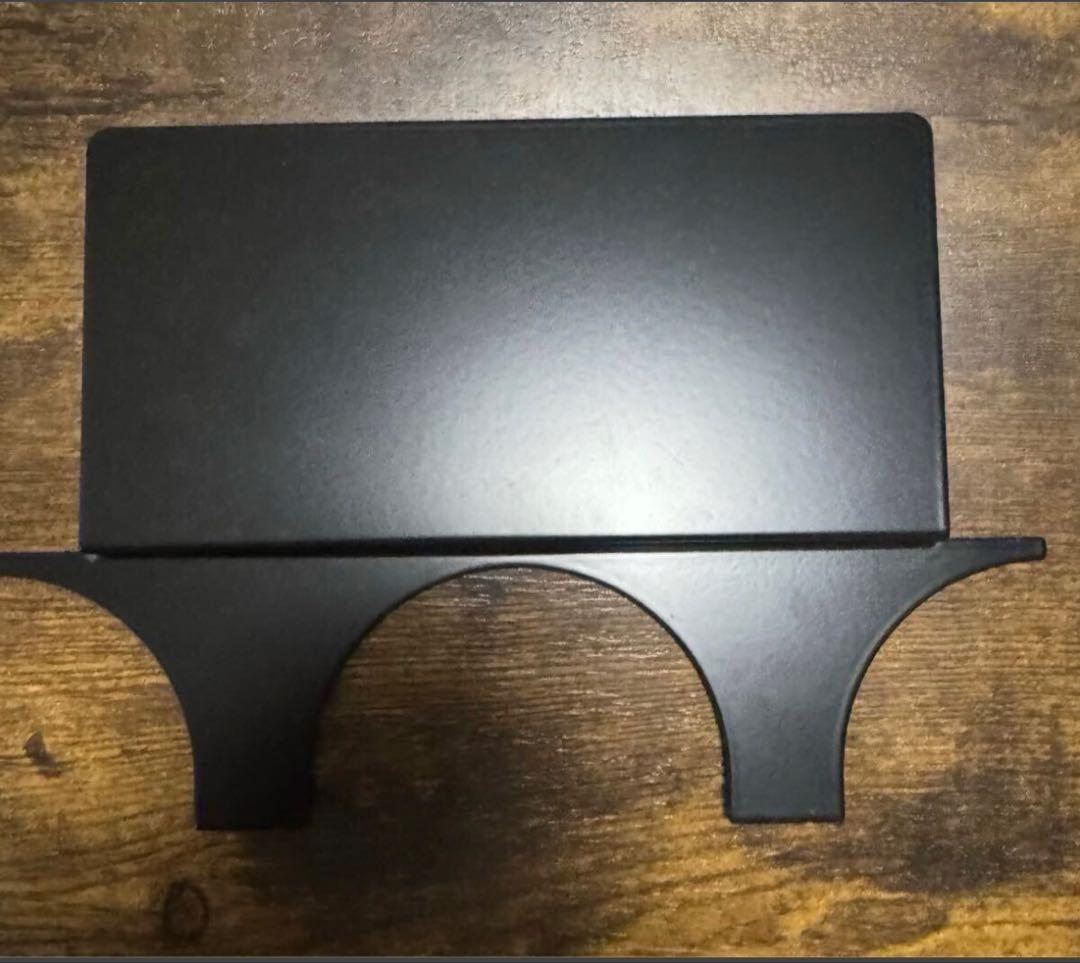 残り3枚、AUDI TT（8S）専用モニターステー　非売品（艶消し黒塗装済み）