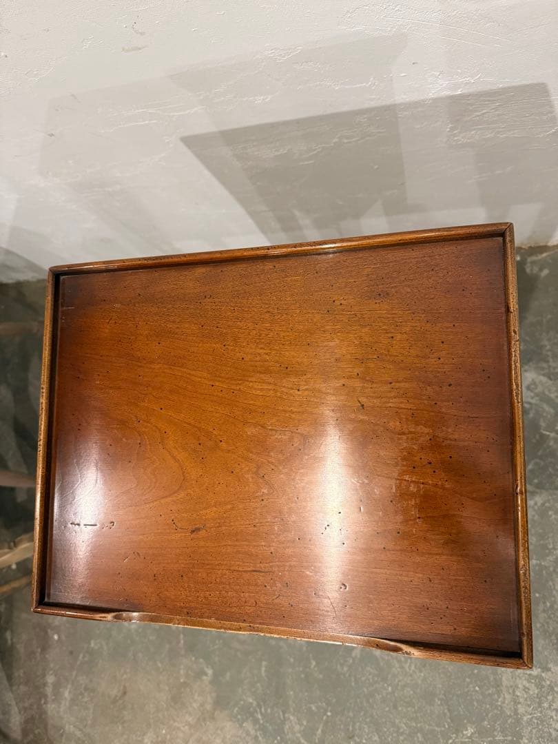 フランス　木製サイドテーブル　ベッドサイドテーブル