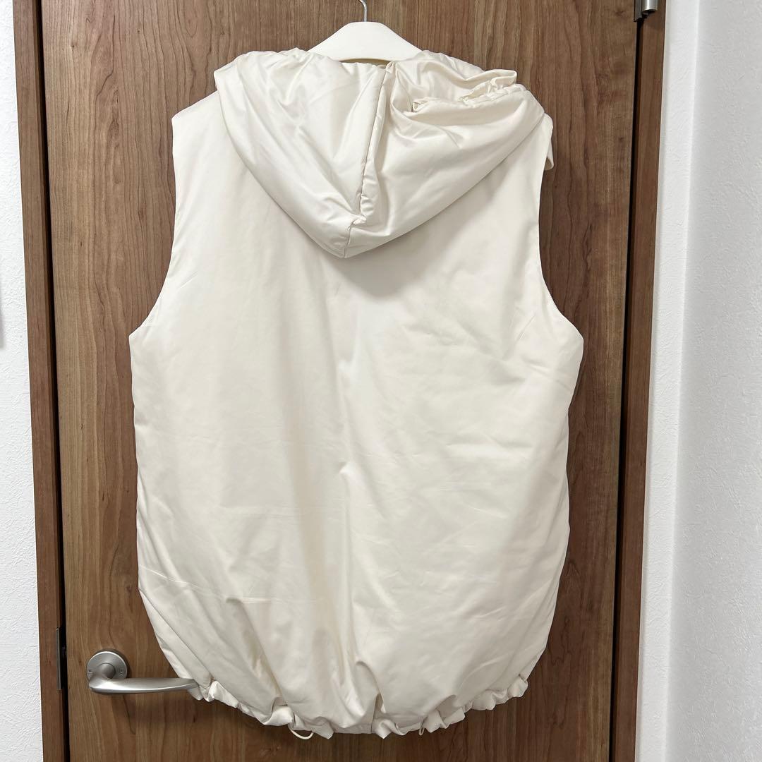 23区フード付きロングベスト