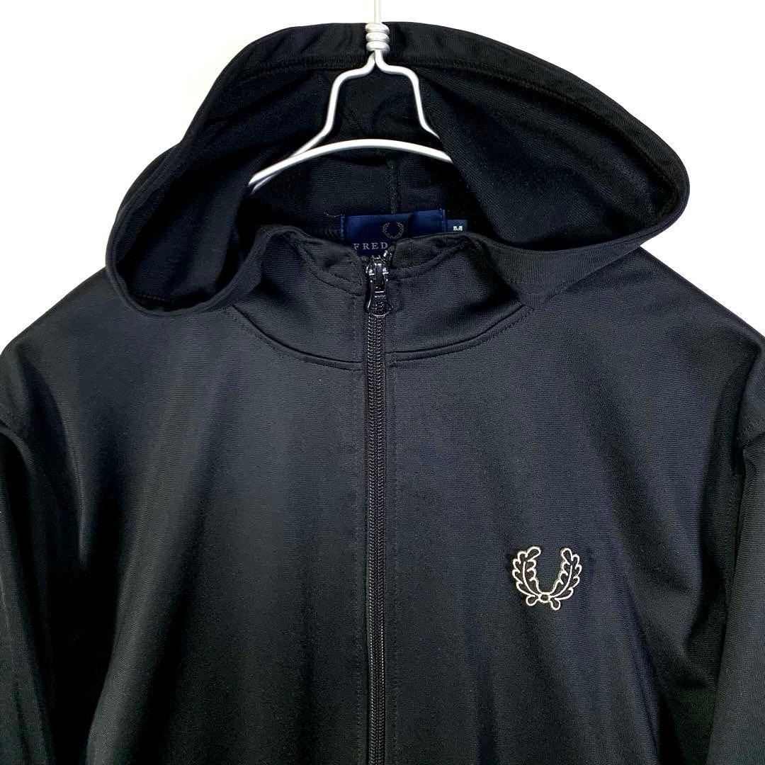 フレッドペリー　ＦＲＥＤ　ＰＥＲＲＹ　トラックジャケット　フード　ジャージ