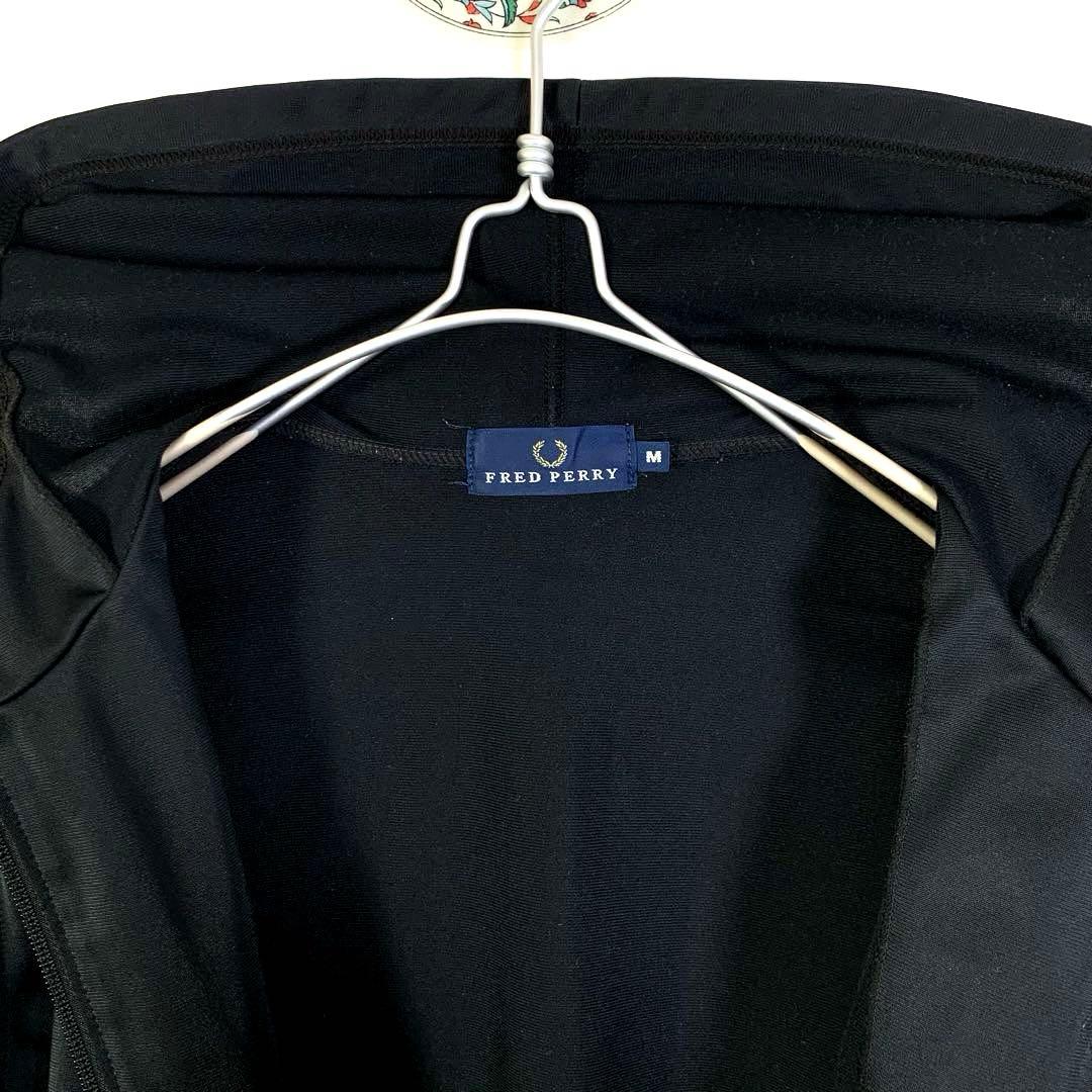 フレッドペリー　ＦＲＥＤ　ＰＥＲＲＹ　トラックジャケット　フード　ジャージ