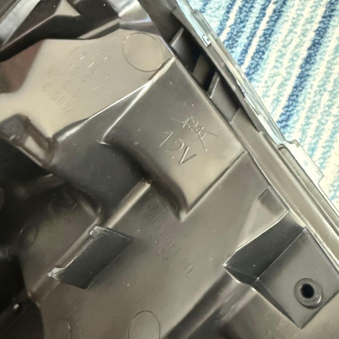 未使用　RAV4 50系US ヘッドライト左右