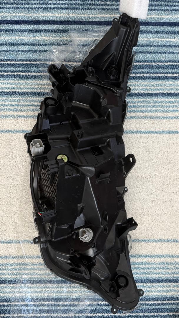 未使用　RAV4 50系US ヘッドライト左右