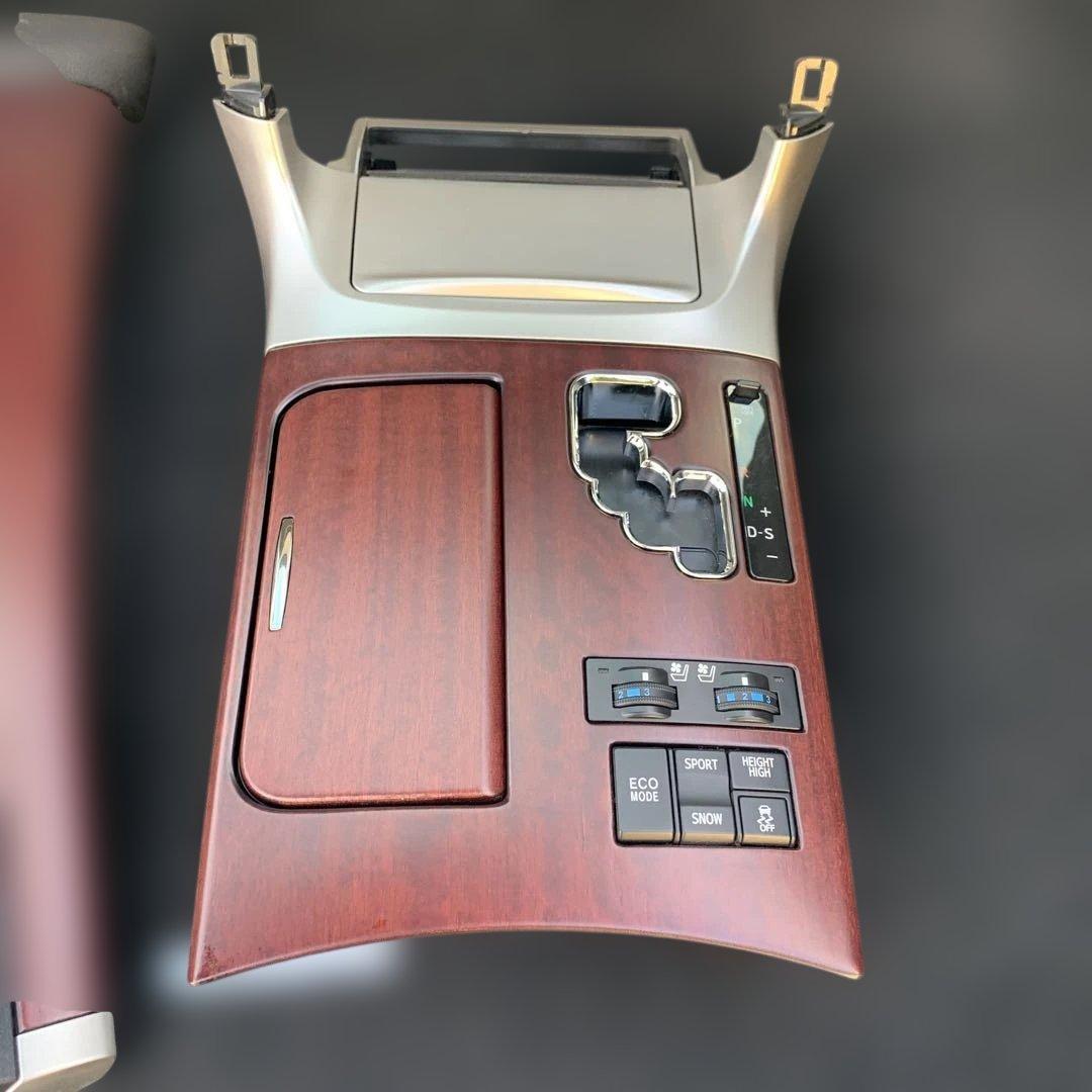 トヨタ　クラウンマジェスタ　200系　純正インパネセット　送料込み　中古品