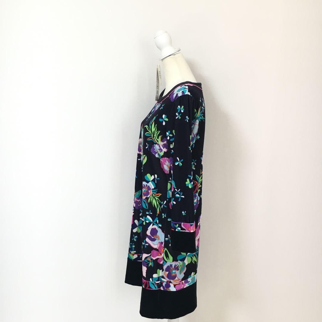 近年美品　LEONARD レオナール ベロア　ストレッチ　ワンピース　タグ付