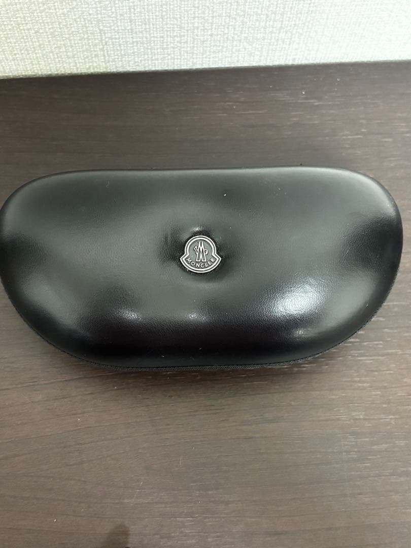 ぎ*太様 Moncler ML0006 サングラス モンクレール　ブラック