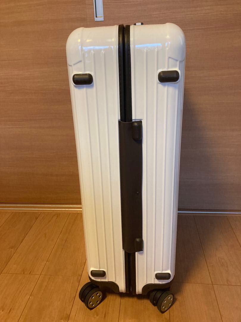 美品　リモワ　82L ハワイ限定ホワイト　RIMOWA　サルサデラックス　4輪