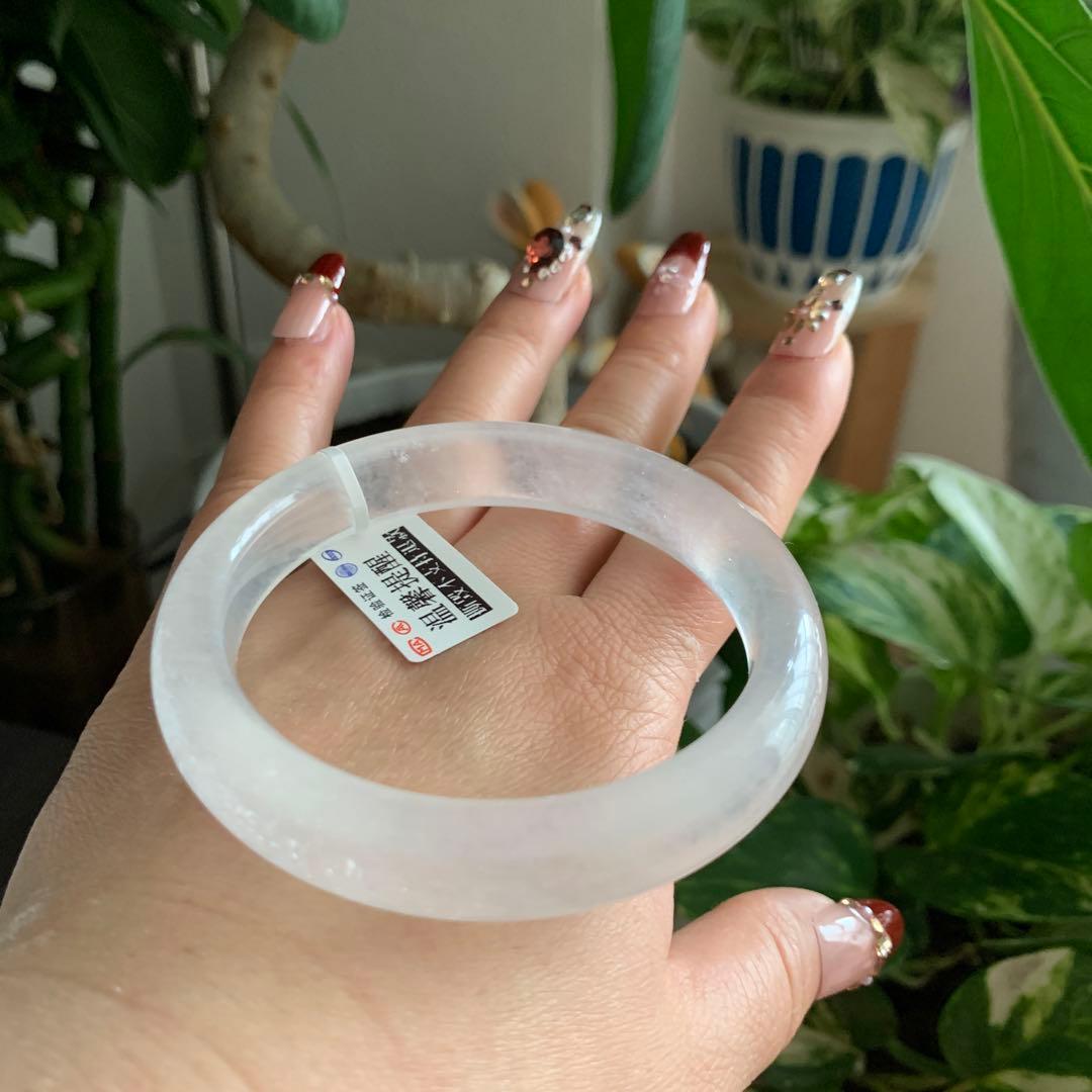 白氷翡翠バングル