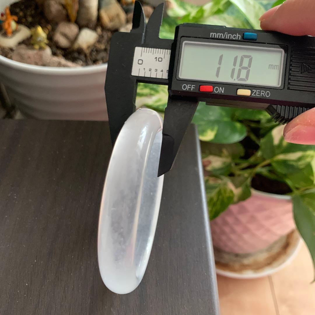 白氷翡翠バングル