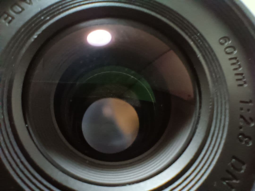 SIGMA 60mm F2.8 DN レンズ