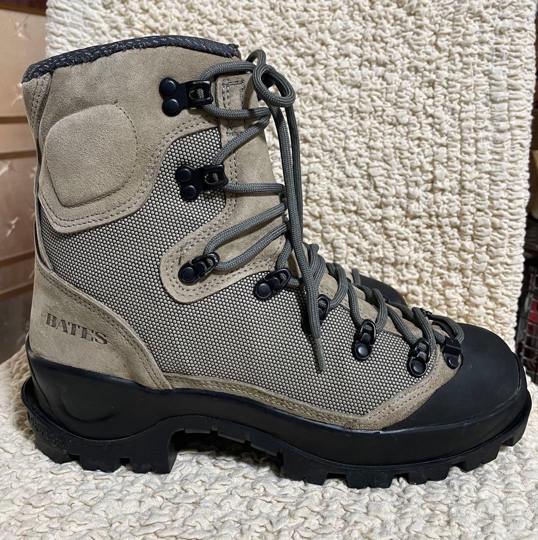 個人装備 BATES TORA BORA ALPINE E03600 8.5 R