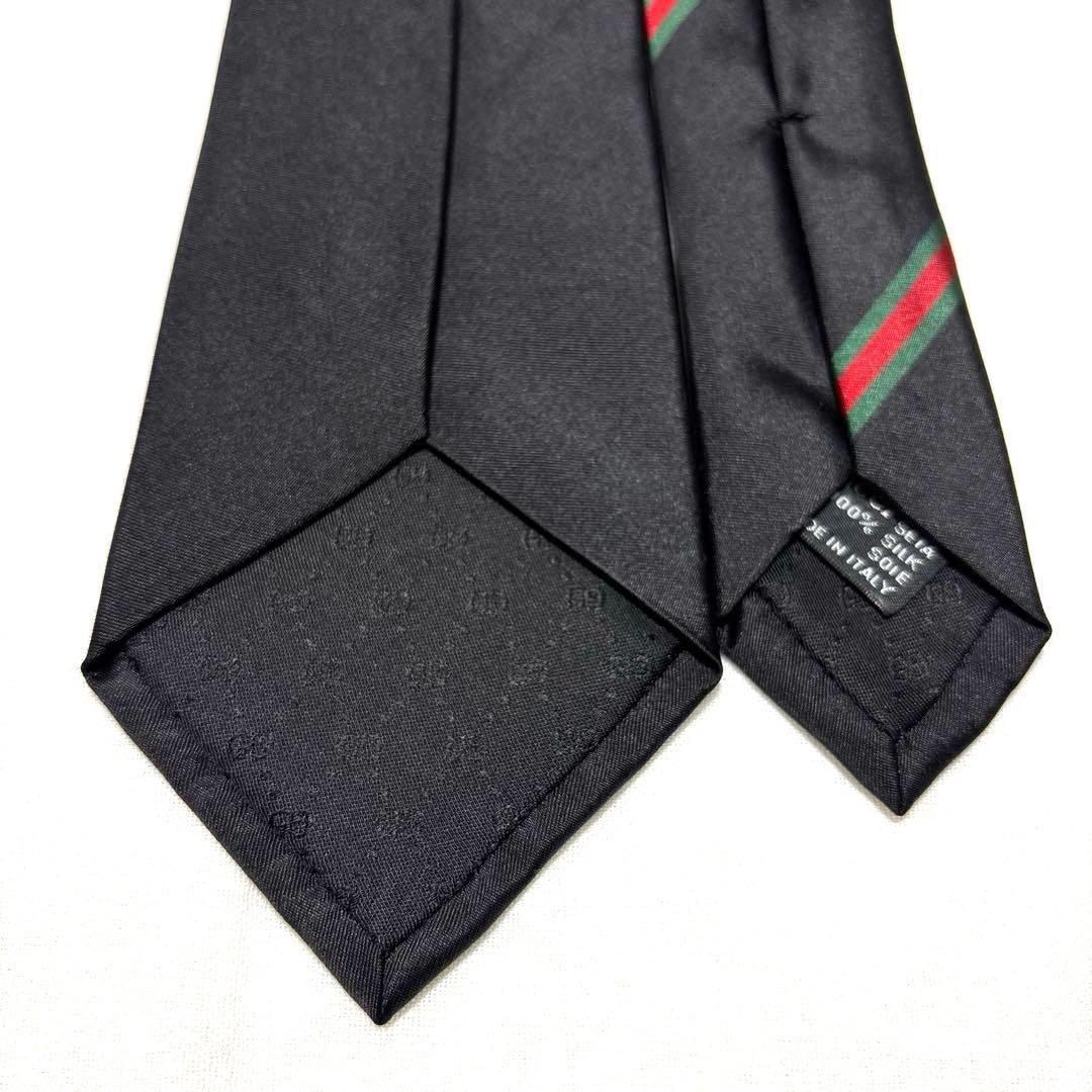 極美品　GUCCI グッチ　ネクタイ　ブラック　無地　ロゴ　シェリーライン　光沢