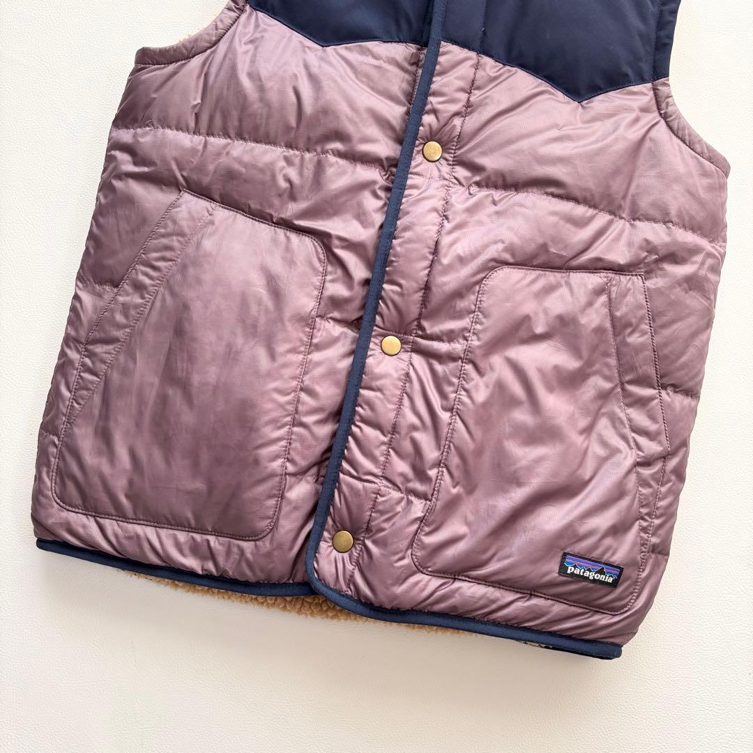 01864△△パタゴニア　リバーシブル　ボアベスト　フーディ　ダウンベスト　XL