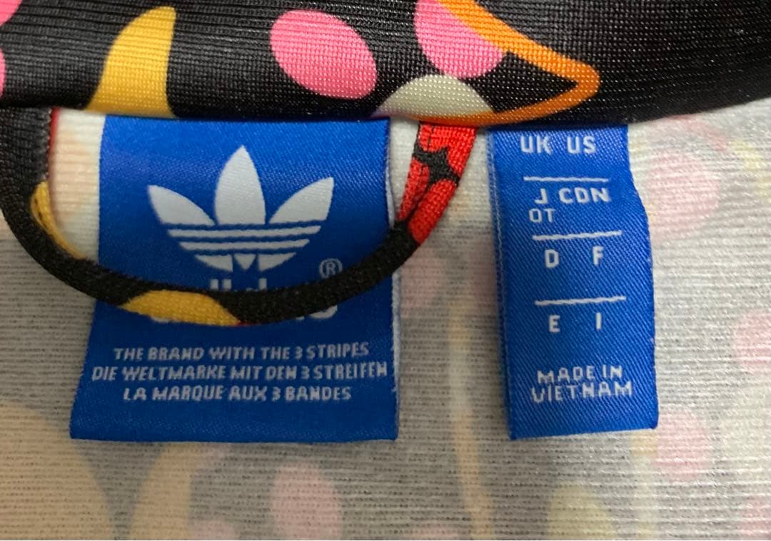 アディダス　ジャージトラック　ジャケット