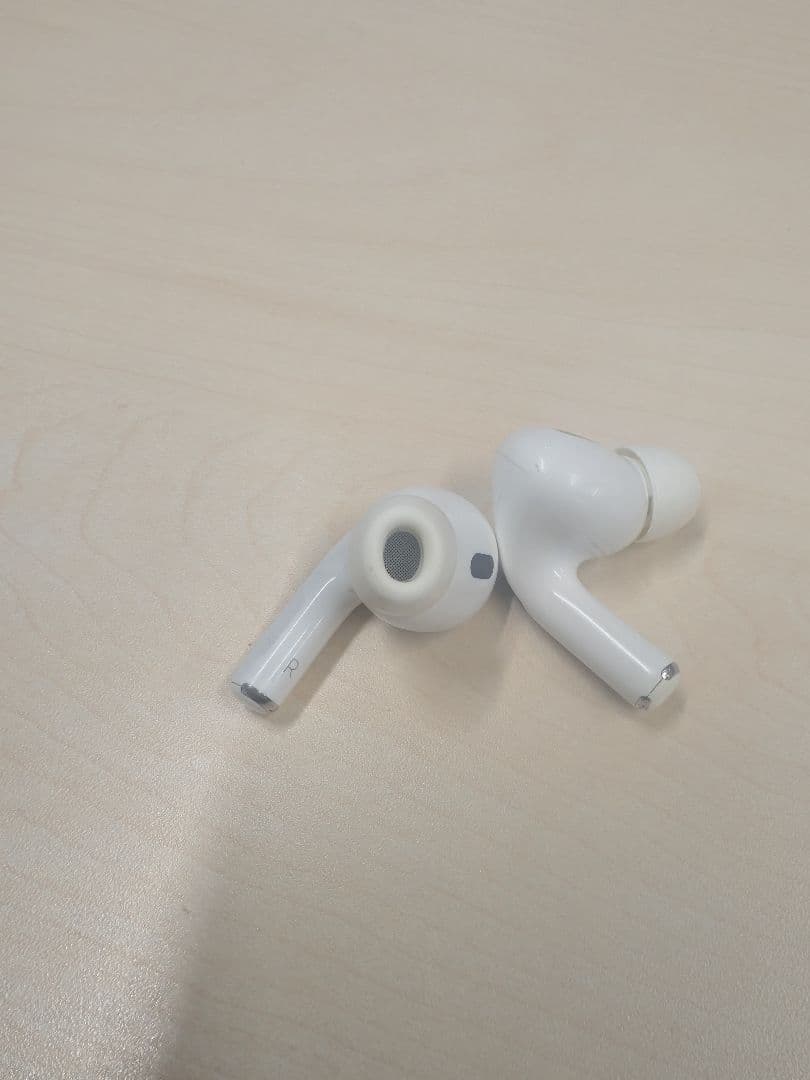 Air Pods pro 第2世代 　左右イヤホンのみ　ケースなし　※動作未確認