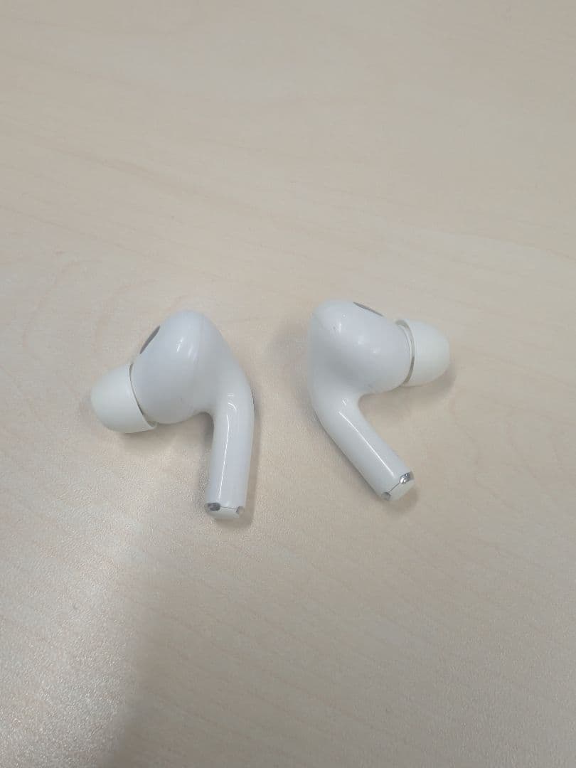 Air Pods pro 第2世代 　左右イヤホンのみ　ケースなし　※動作未確認