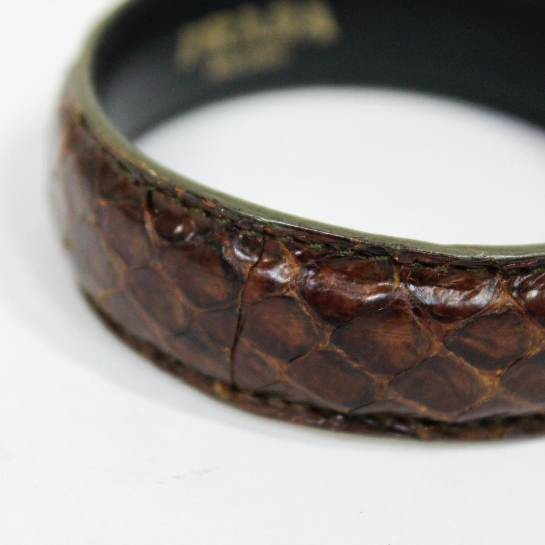 激レア 美品 プラダ ブレスレット パイソン本革 バングル ブラウン PRADA