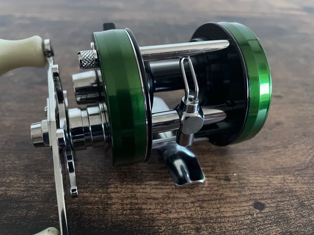 専用　ABU Ambassadeur 2500CI アブ アンバサダー グリーン