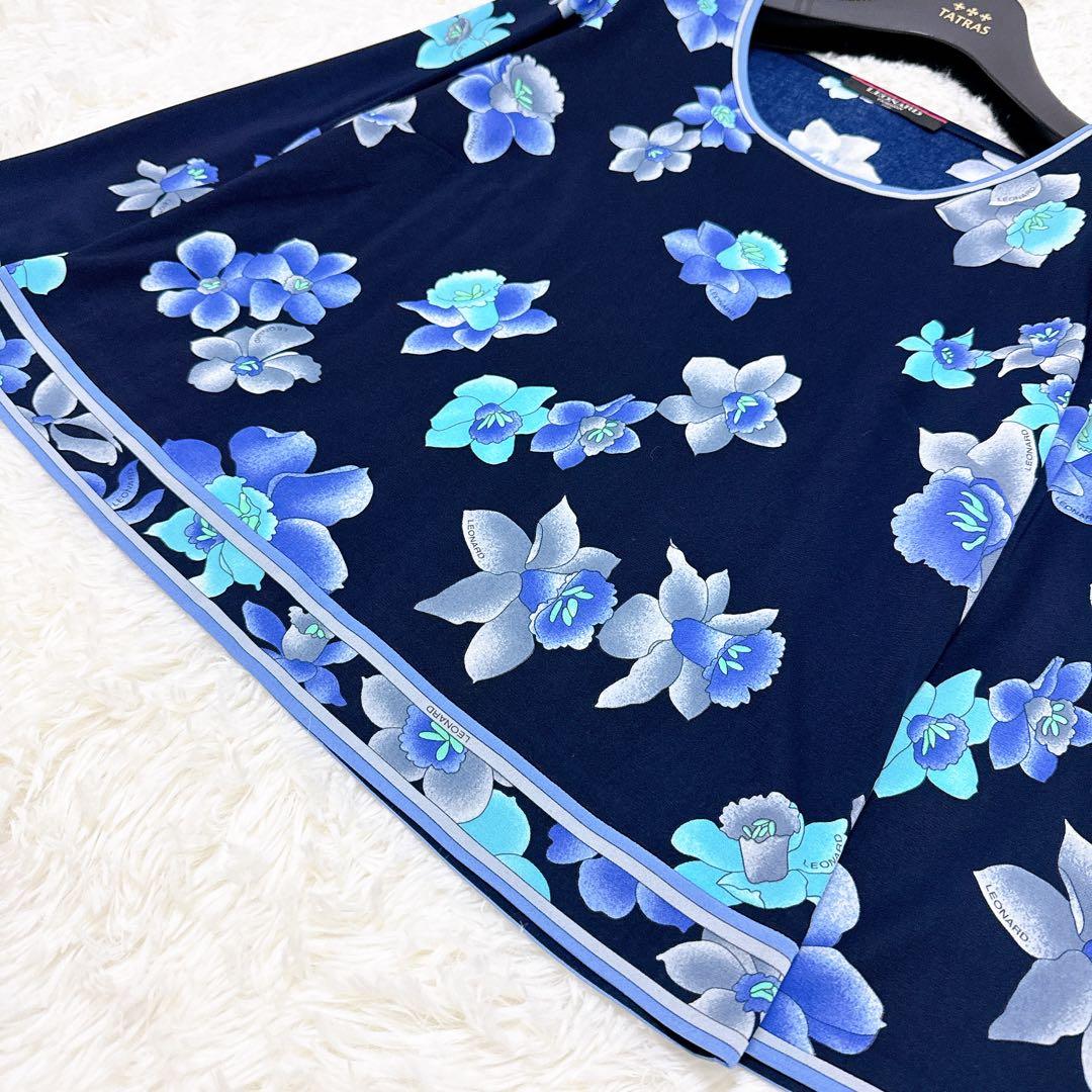 レオナール　カットソー　大きいサイズLL 高級✨カンカン　花柄　トリム　ネイビー