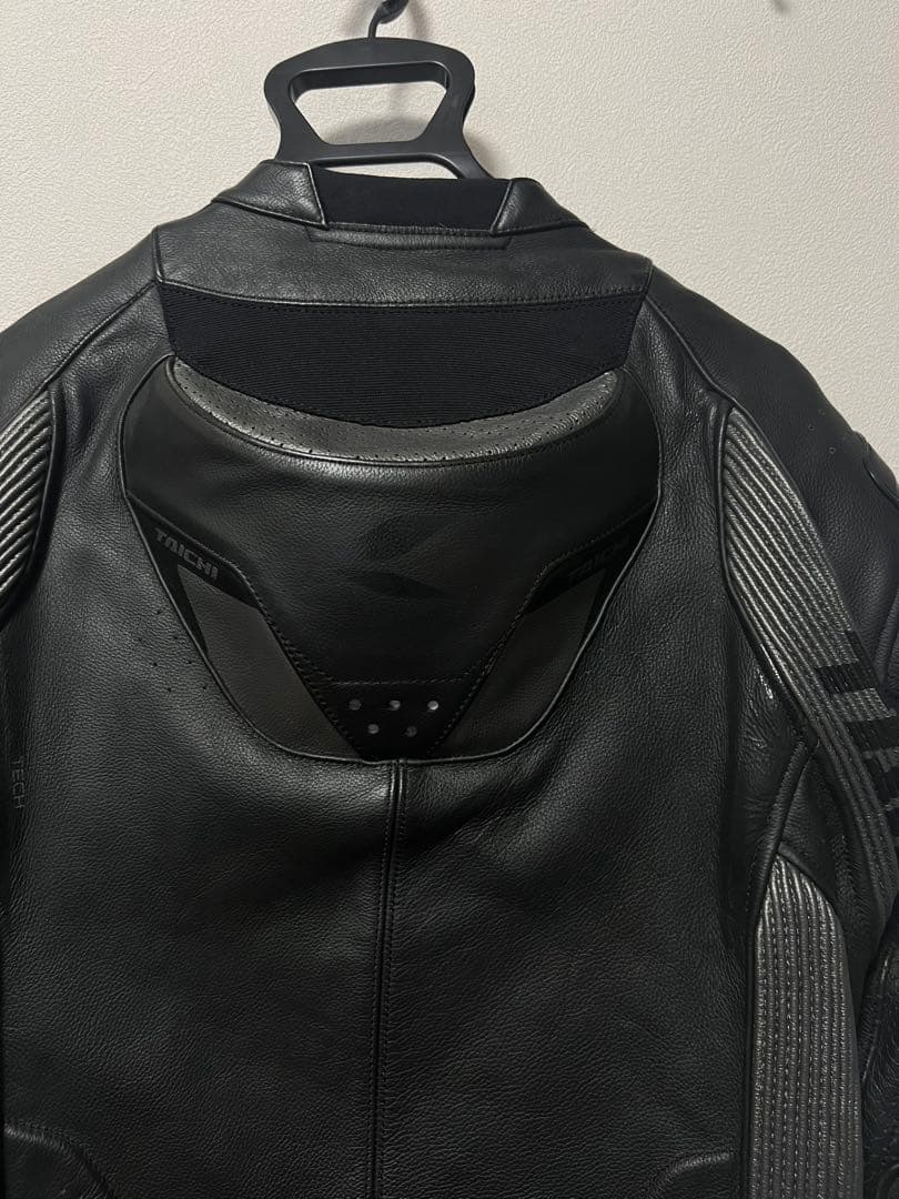 タイチ　レザージャケット