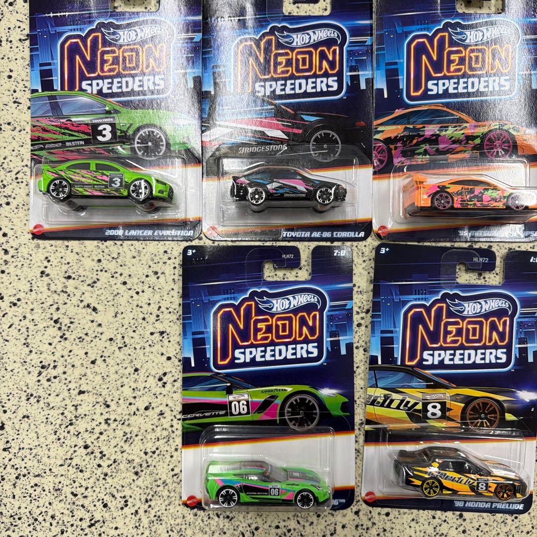 Hot Wheels Neon Speeders ミニカーセット 23台