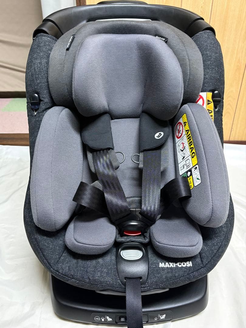 マキシコシ アクシスフィックスプラス isofix チャイルドシート 清掃済み