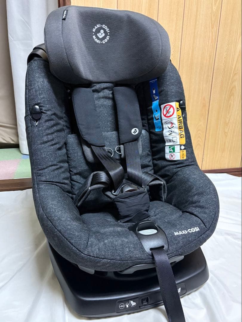 マキシコシ アクシスフィックスプラス isofix チャイルドシート 清掃済み