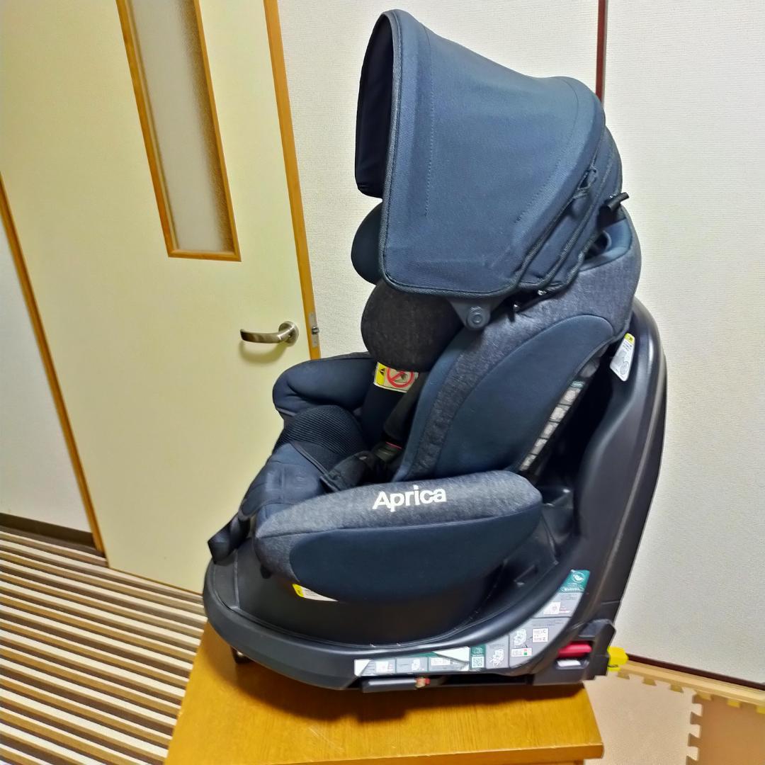Aprica アップリカ フラディアグロウISOFIX チャイルド ブラック