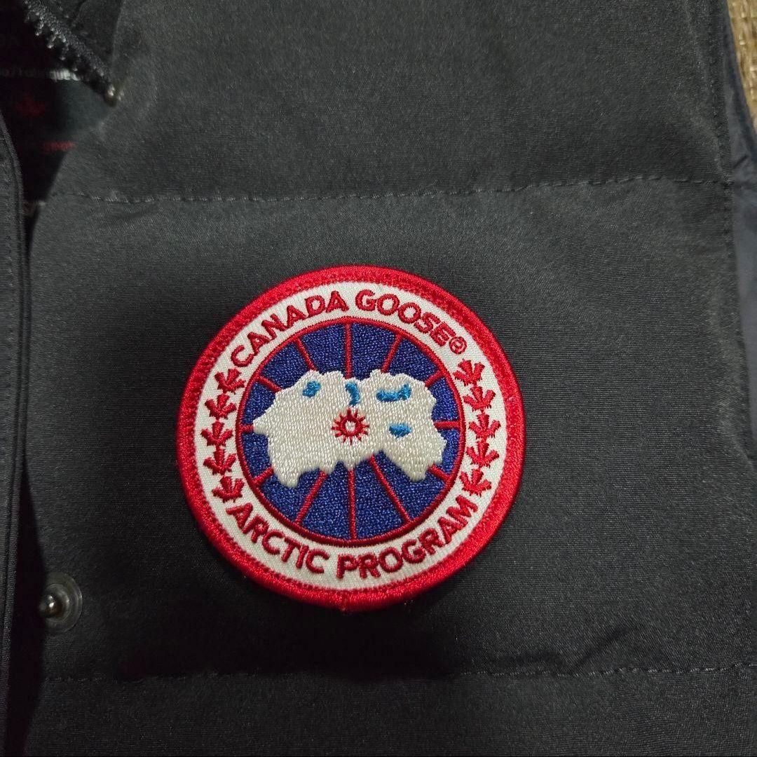 カナダグース　黒 ダウンベスト アークティックプログラム　XSサイズ