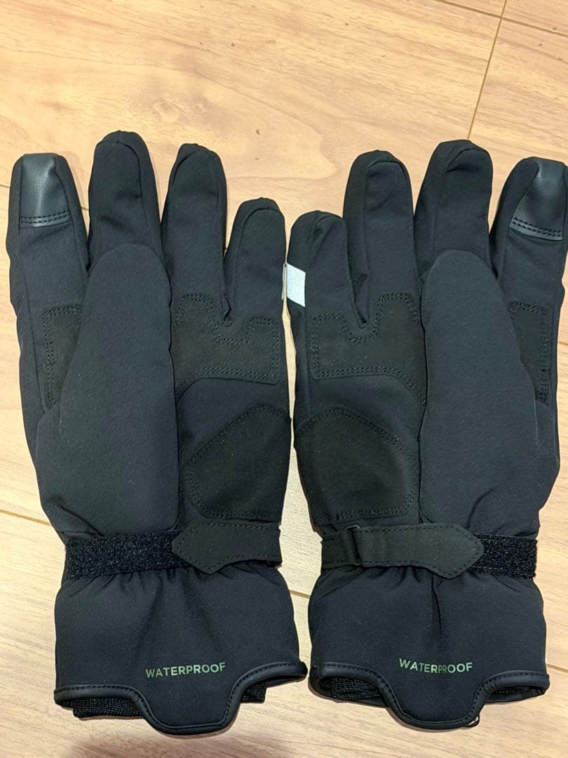 【新品・未使用】ダイネーゼ PLAZA 3 D-Dry GLOVES（サイズM）
